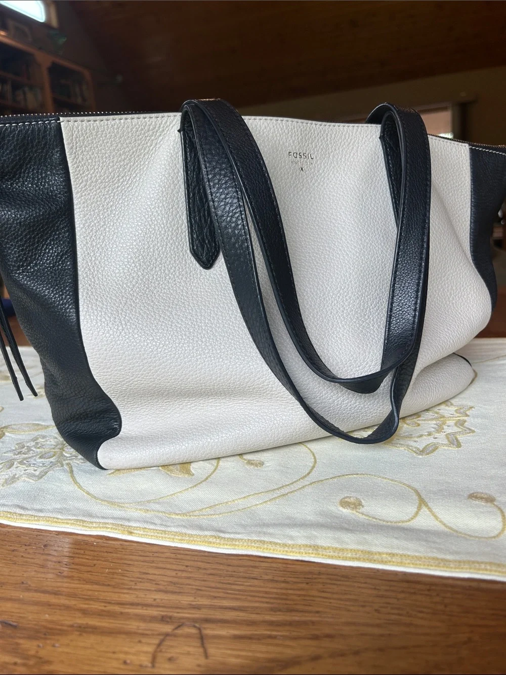 Fossil Black and White Pebbled Leather Tote Bag - Picture 1 of 7